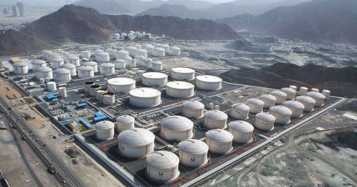 Storage tank construction in Ghana