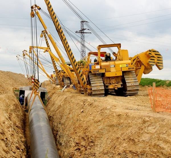 Pipeline construction in Ghana